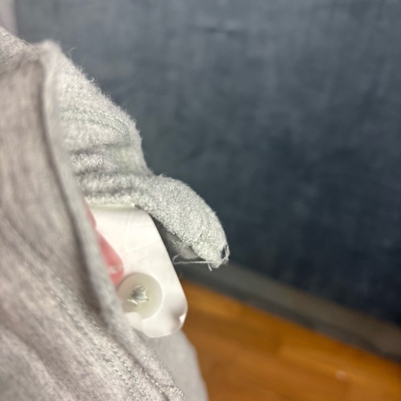 Nike Gray Relaxed Cropped Sweatshirt with fitted button cuffs - Picture 11 of 12